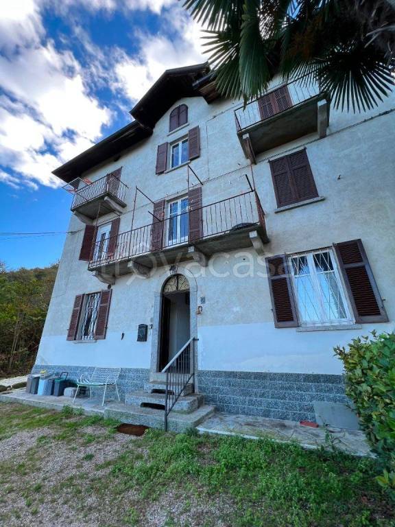 Casa Indipendente in vendita a Stresa via per Campino, 4