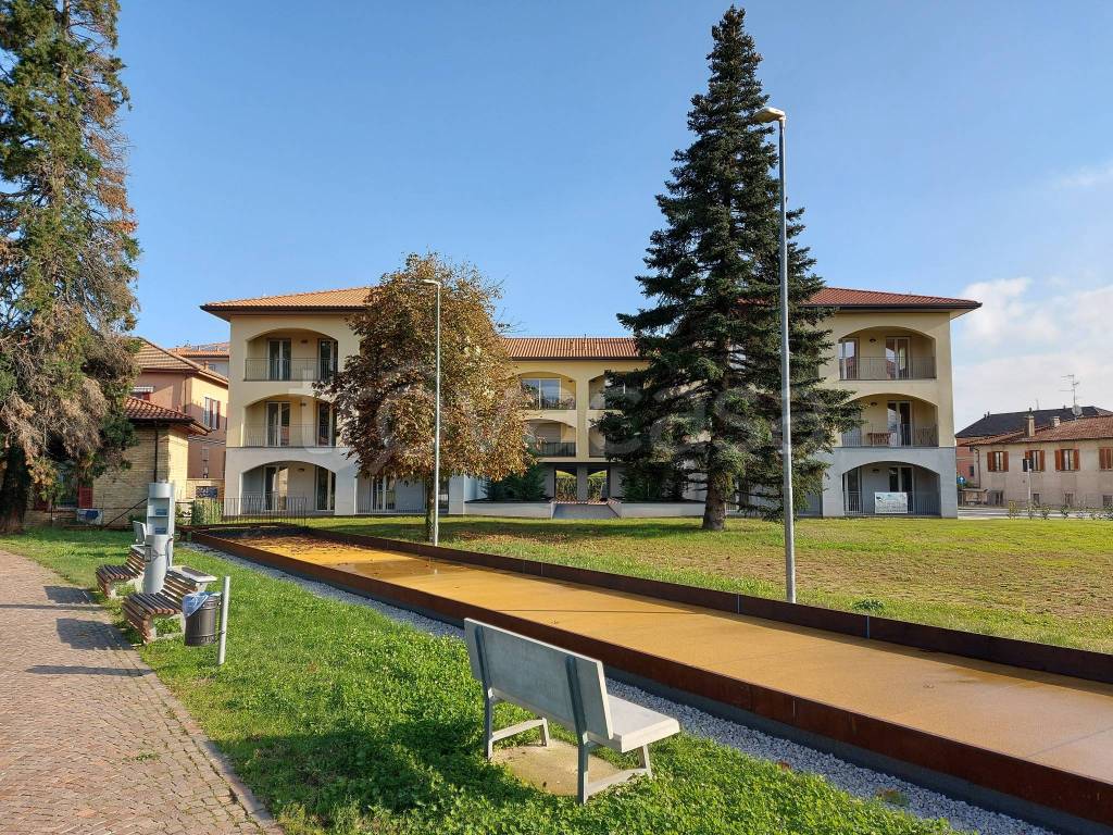 Appartamento in vendita a Cantello via Francesco Belinzoni De Maestri, 4