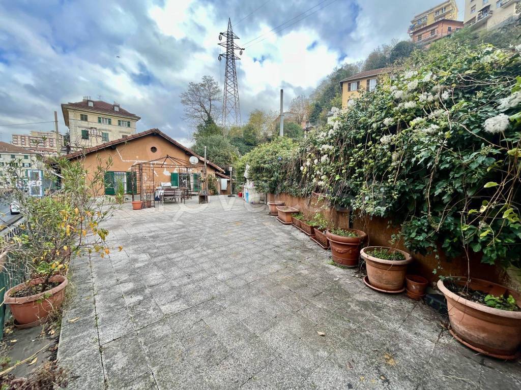 Villa in vendita a Genova via Paolo Anfossi, 5