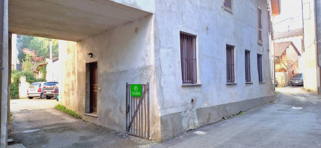 Appartamento in vendita a Varallo Pombia via Parrocchia, 3