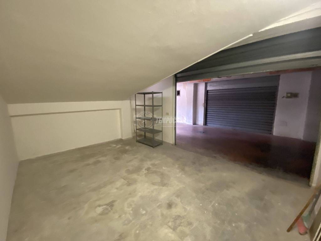 Garage in vendita a Capurso via Valenzano