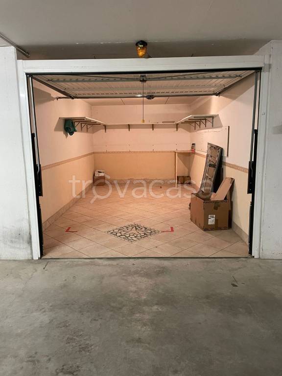 Garage in affitto a Carpi