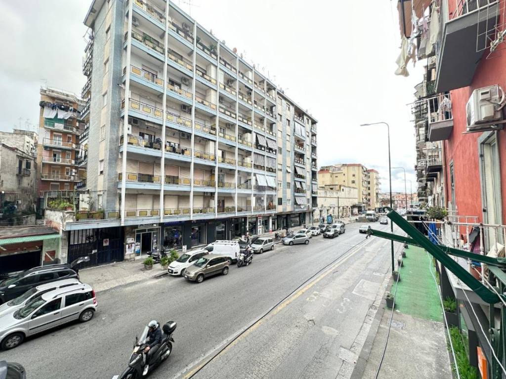 Appartamento in vendita a Napoli via Arenaccia, 283