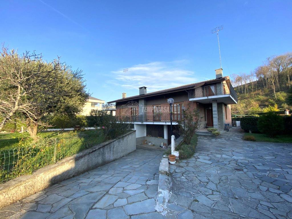 Villa a Schiera in vendita a Rivoli via Alpignano