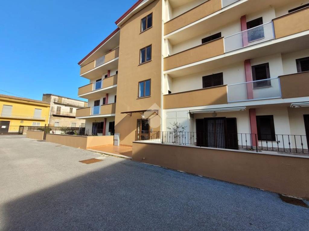 Appartamento in vendita ad Airola traversa Michele Landolfi, 2