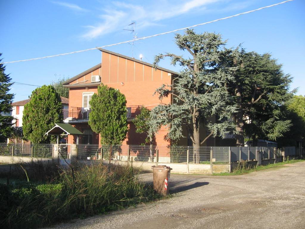Casa Indipendente in vendita a San Giovanni in Persiceto via Biancolina
