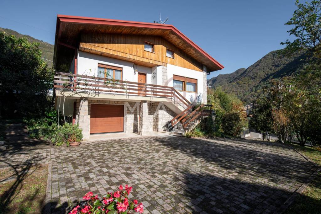 Villa in vendita a Cison di Valmarino via Brando Brandolini