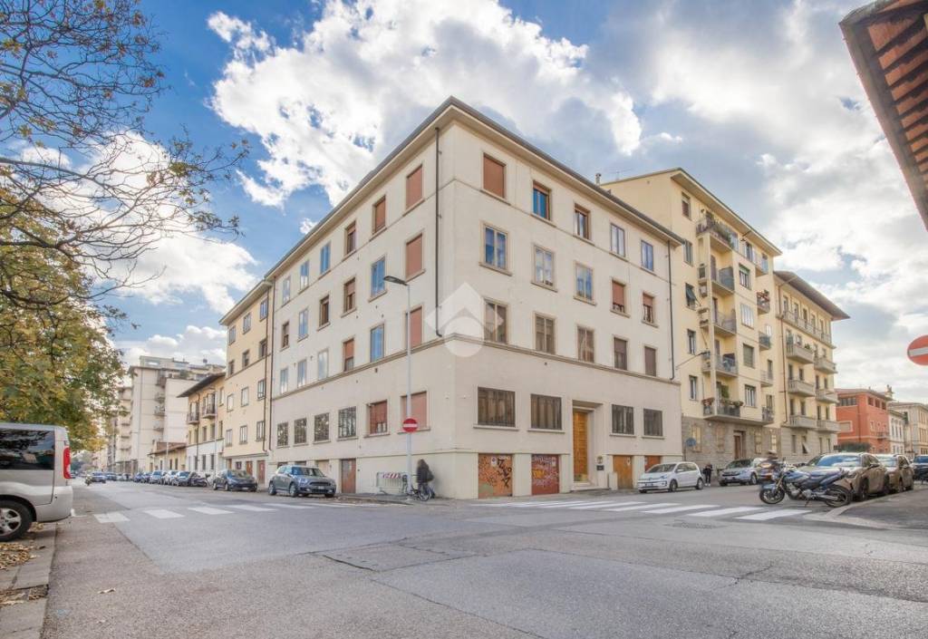 Appartamento in vendita a Firenze via Giambologna, 44
