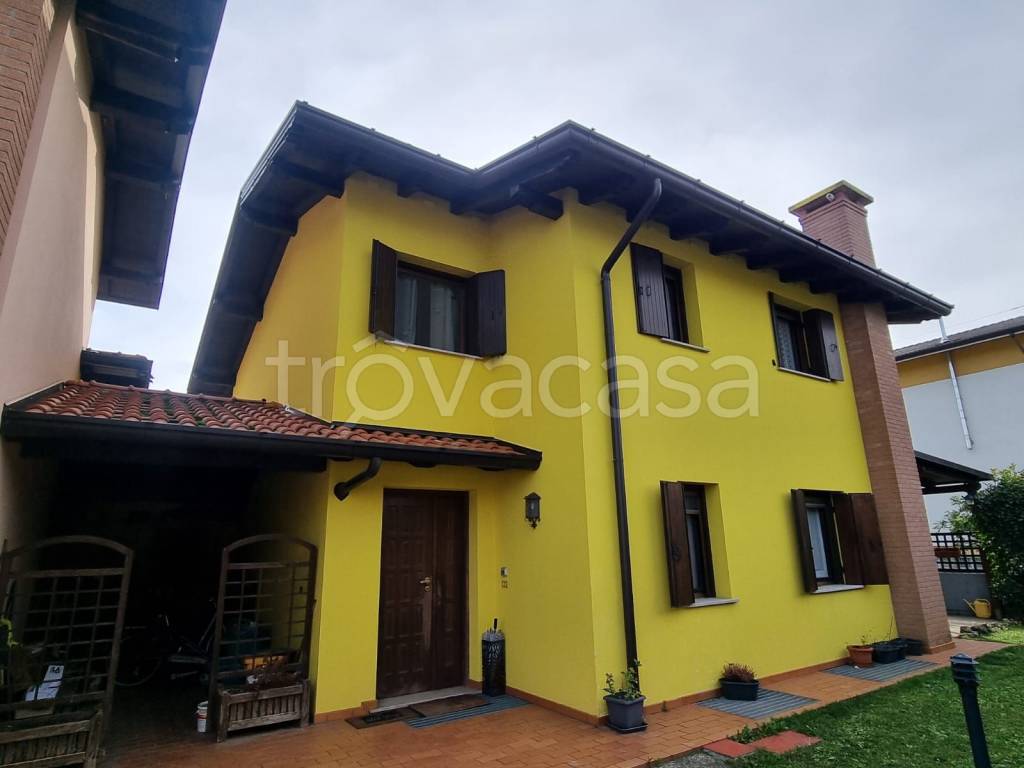 Villa a Schiera in vendita a Pozzuolo del Friuli via Conceria, 26d