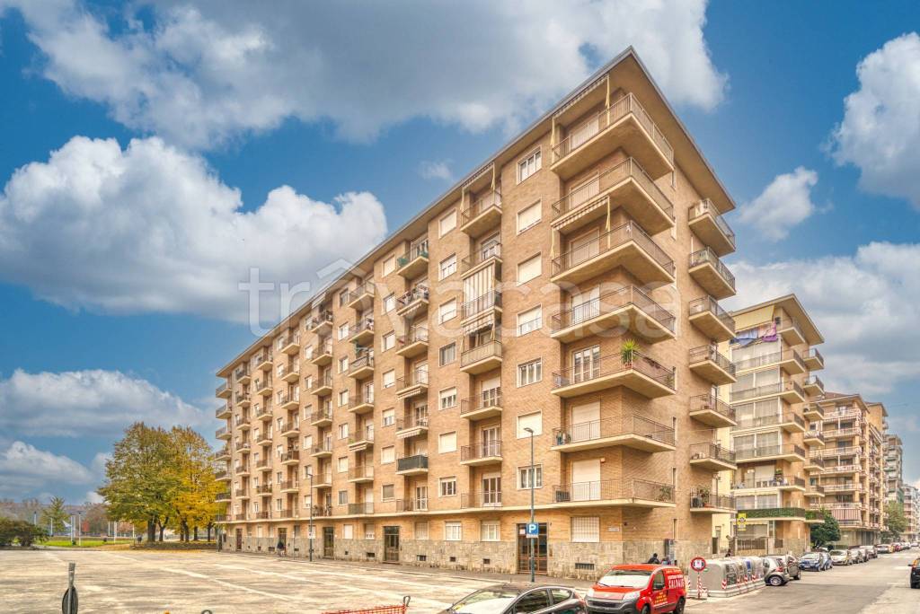 Appartamento in vendita a Torino via Michele Coppino, 138/2