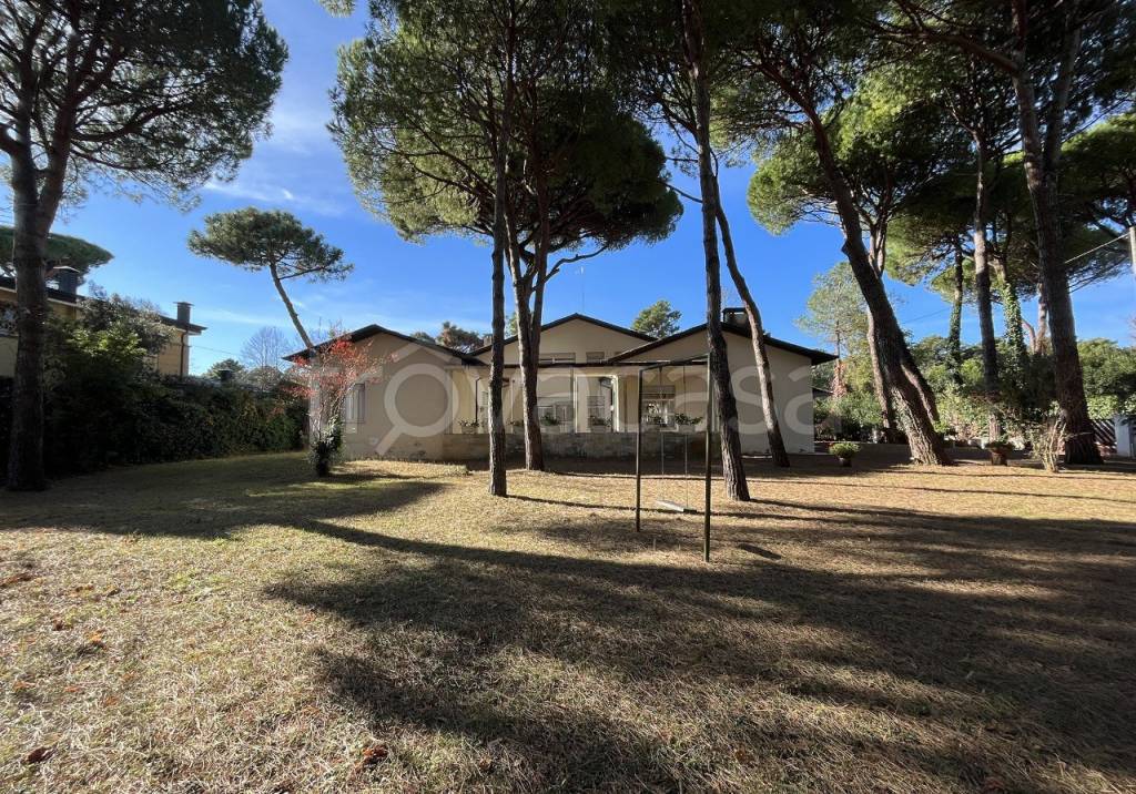 Villa in vendita a Cervia via X Traversa