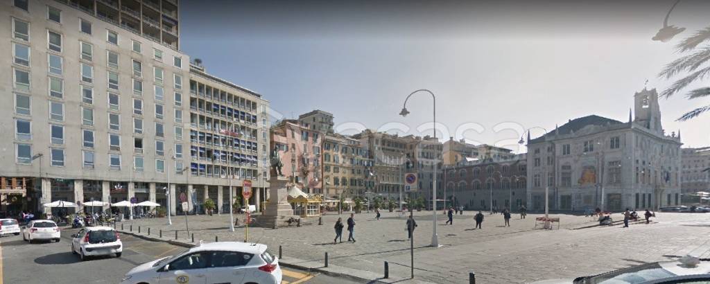 Ufficio in affitto a Genova piazza Caricamento