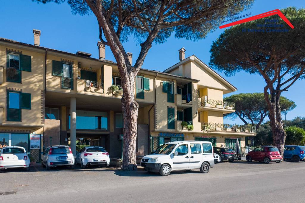 Appartamento in vendita a Roma via Antonio Lotti