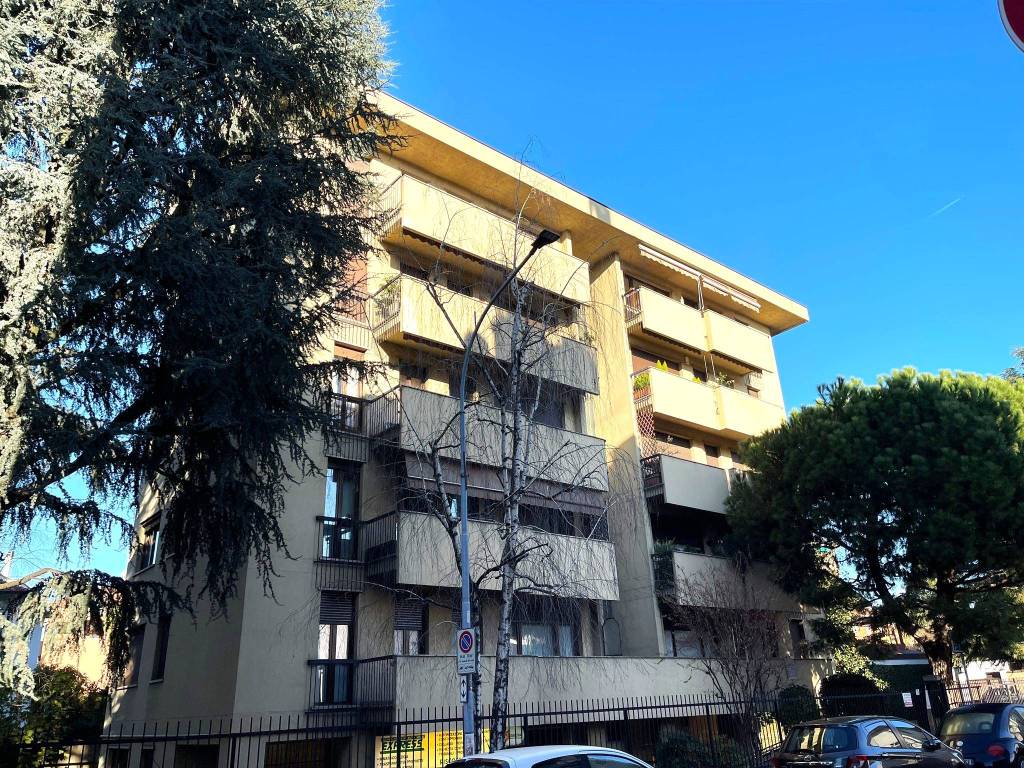 Appartamento in vendita a Legnano via Grigna, 22