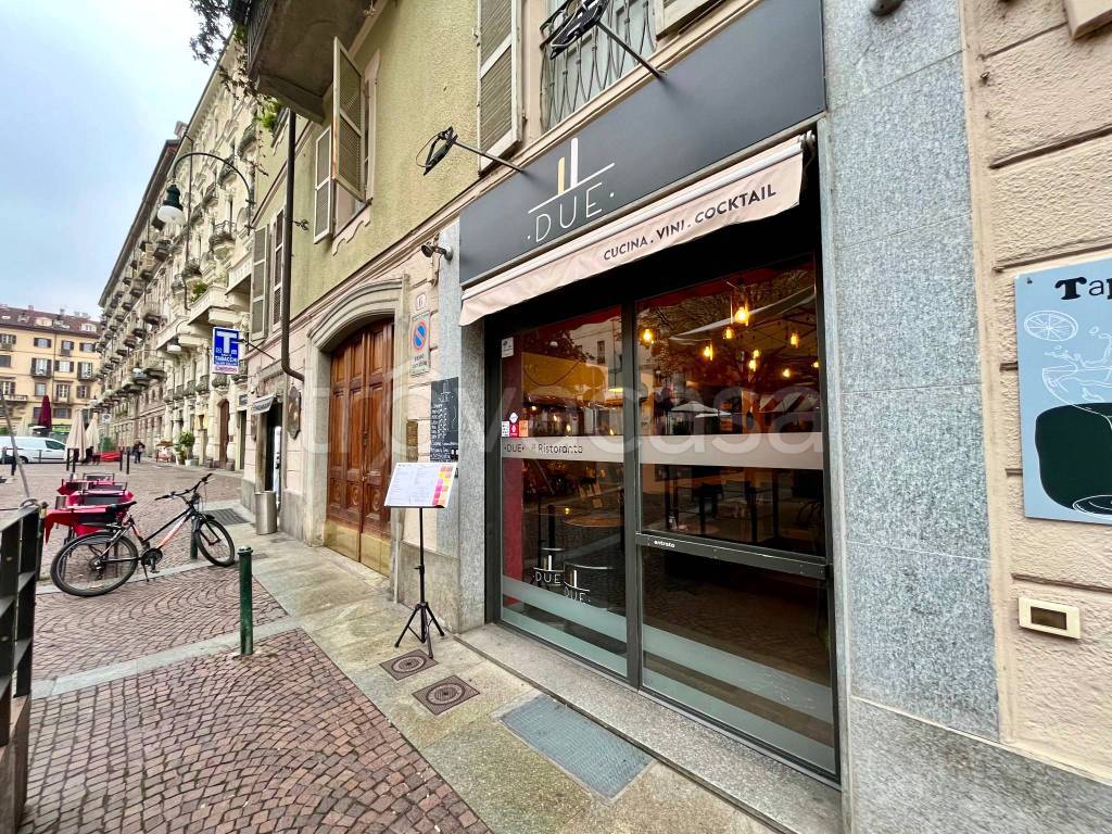 Bar in vendita a Torino piazza Emanuele Filiberto, 6/a