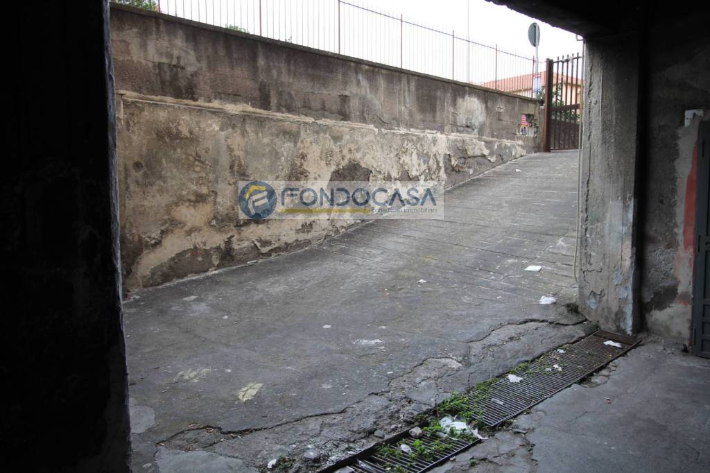 Garage in vendita a Catania via caduti del lavoro