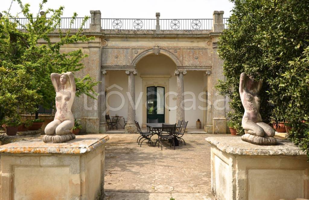 Villa Bifamiliare in vendita a Corigliano d'Otranto via delle Vigne, 9