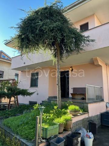 Villa in vendita a Canegrate via Belluno