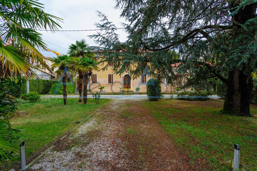 Casale in vendita a Saonara via Roma, 119