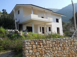 Villa in vendita a fondi 