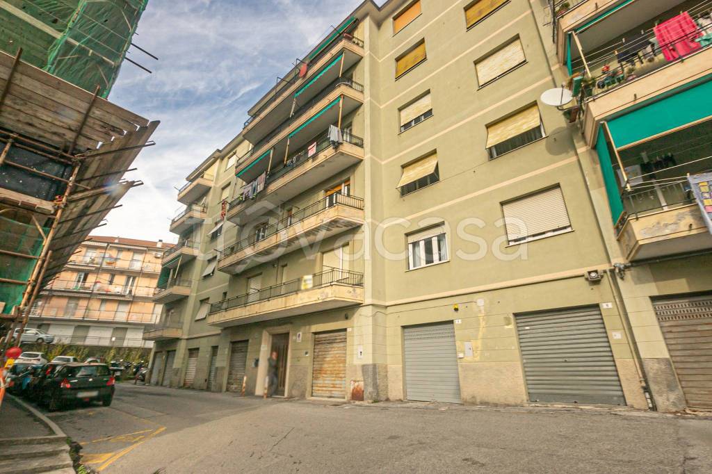 Appartamento in vendita a Campomorone via Circonvallazione