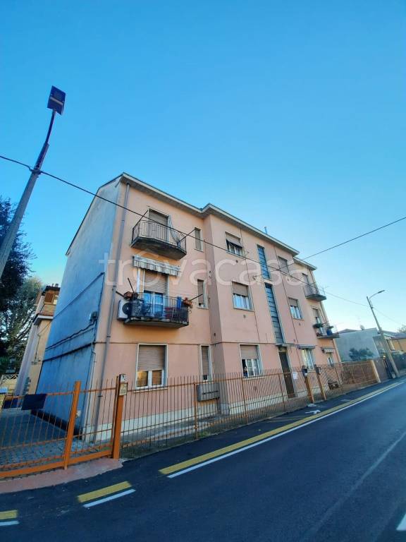 Appartamento in vendita a Cesano Maderno via Santa Caterina da Siena, 5