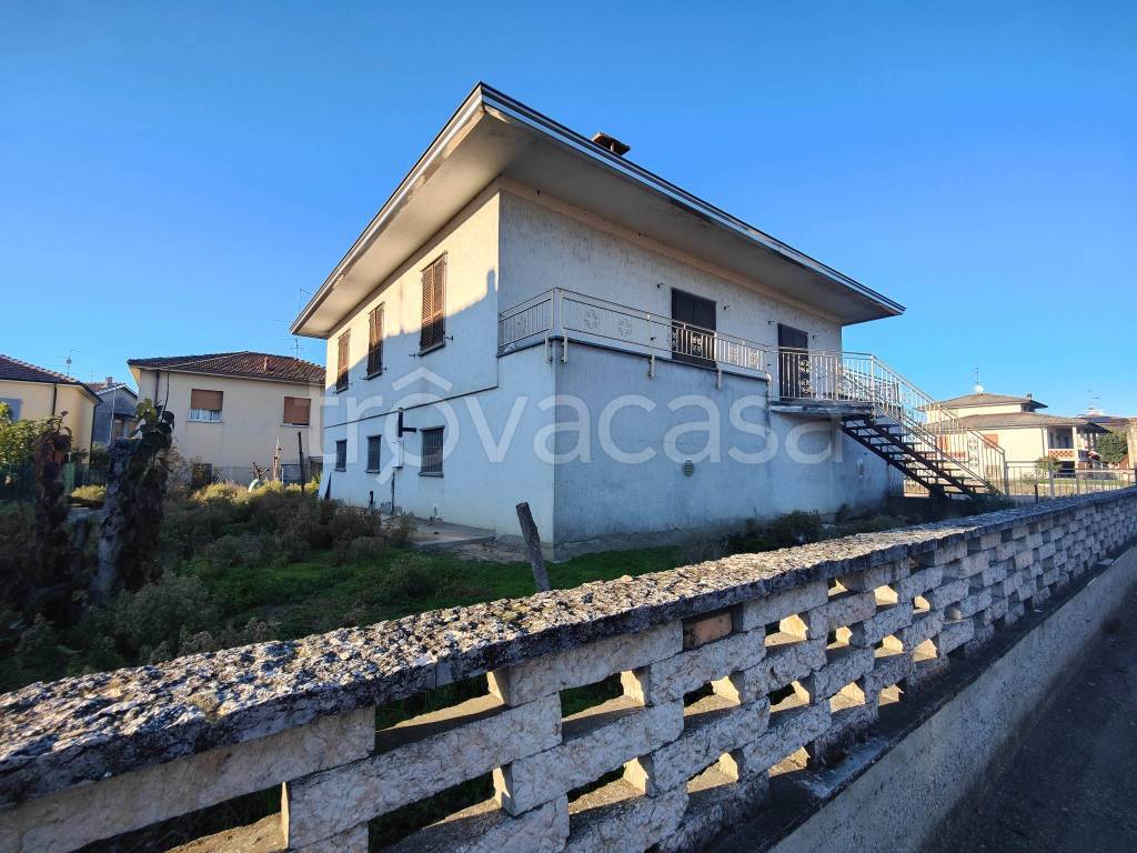 Villa in vendita a Calendasco via Nino Ranza