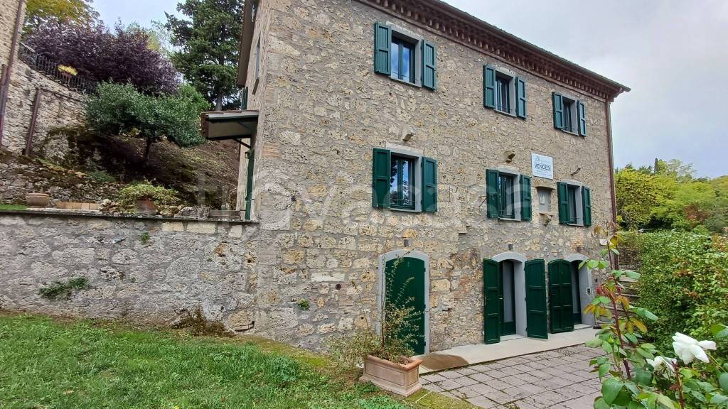 Casale in vendita a Sarteano via Valverde, 3