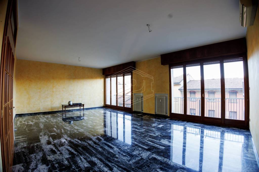Appartamento in vendita a Bologna via Santa Maria Maggiore