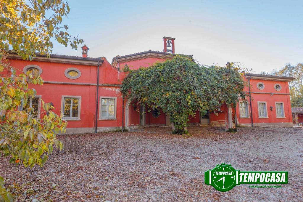 Villa in vendita a Rognano via delle Mondine