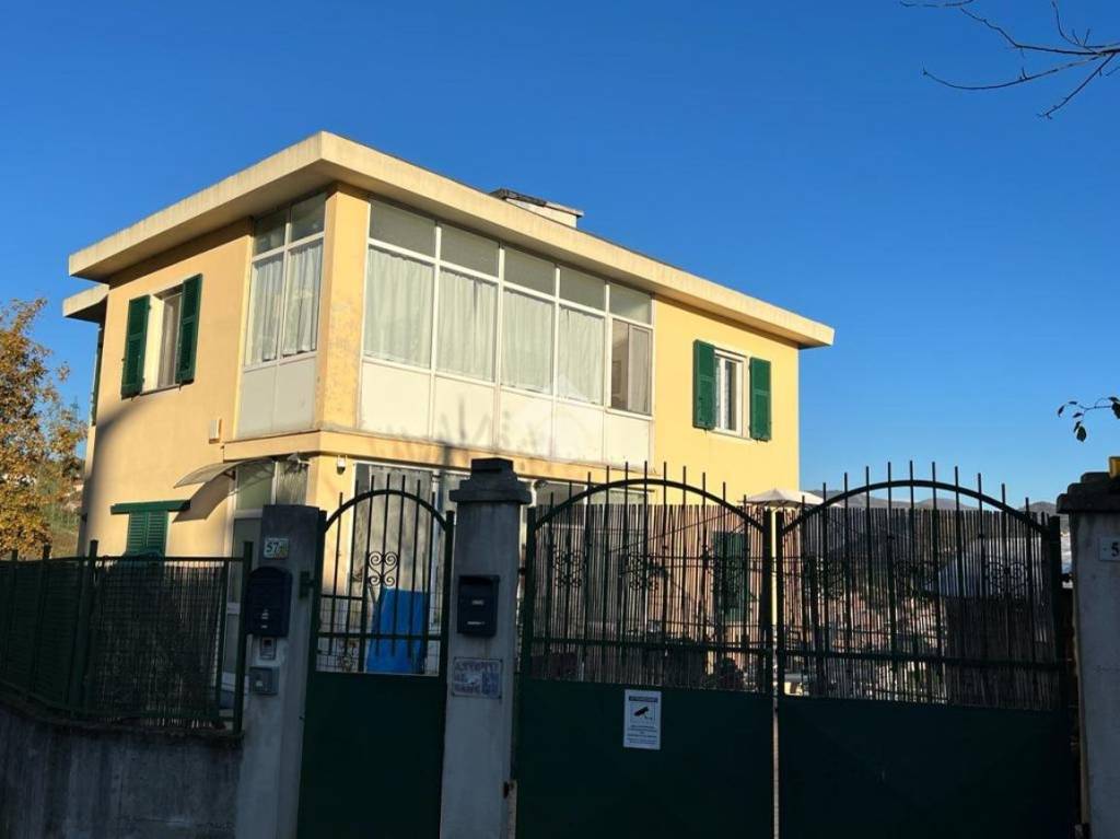 Villa Bifamiliare in vendita a Genova via Morego 57, 57