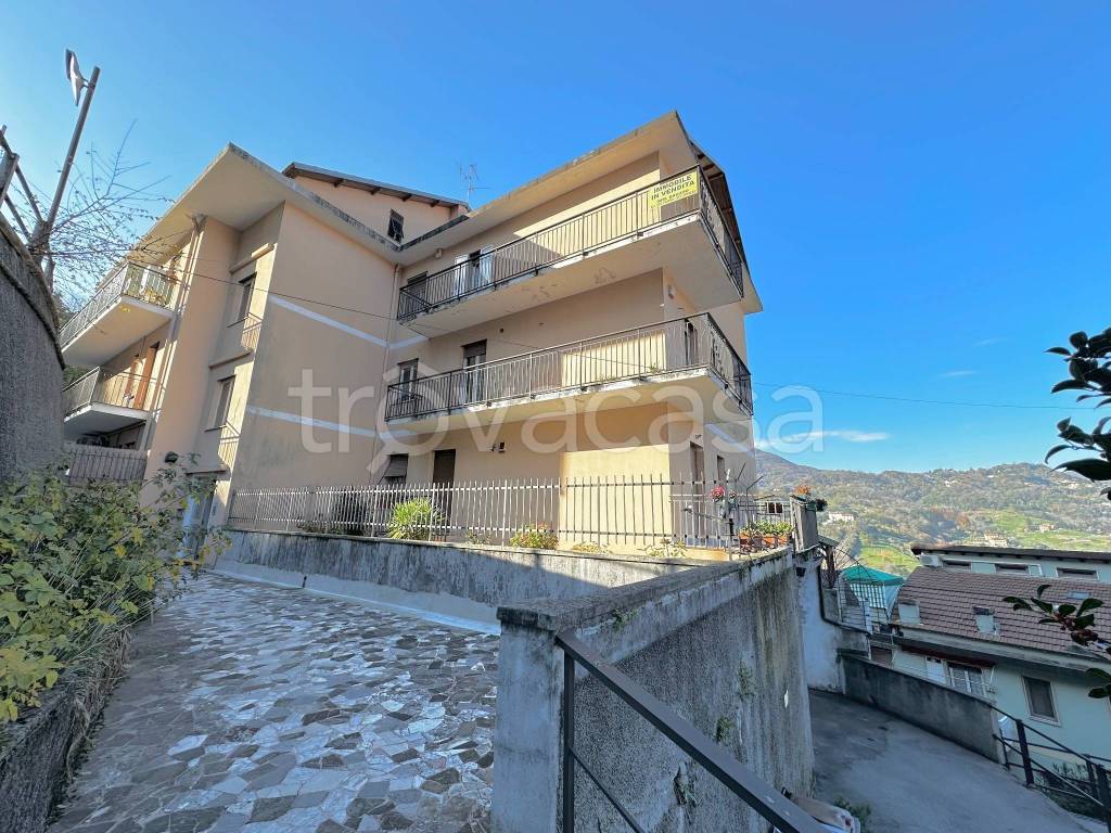 Appartamento in vendita a Serra Riccò via Domenico Carli, 58