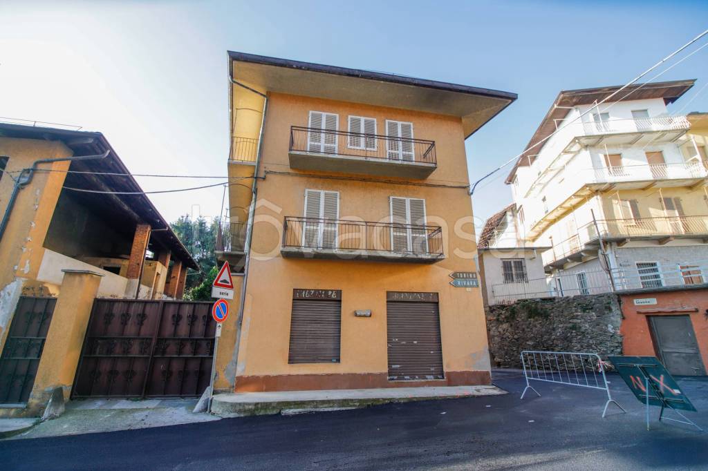 Casa Indipendente in vendita a Forno Canavese via Bartolomeo Truchetti, 1