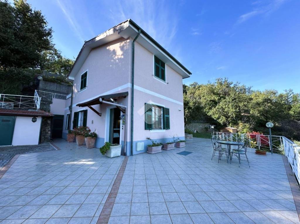 Villa in vendita a Noli regione Costa, 1