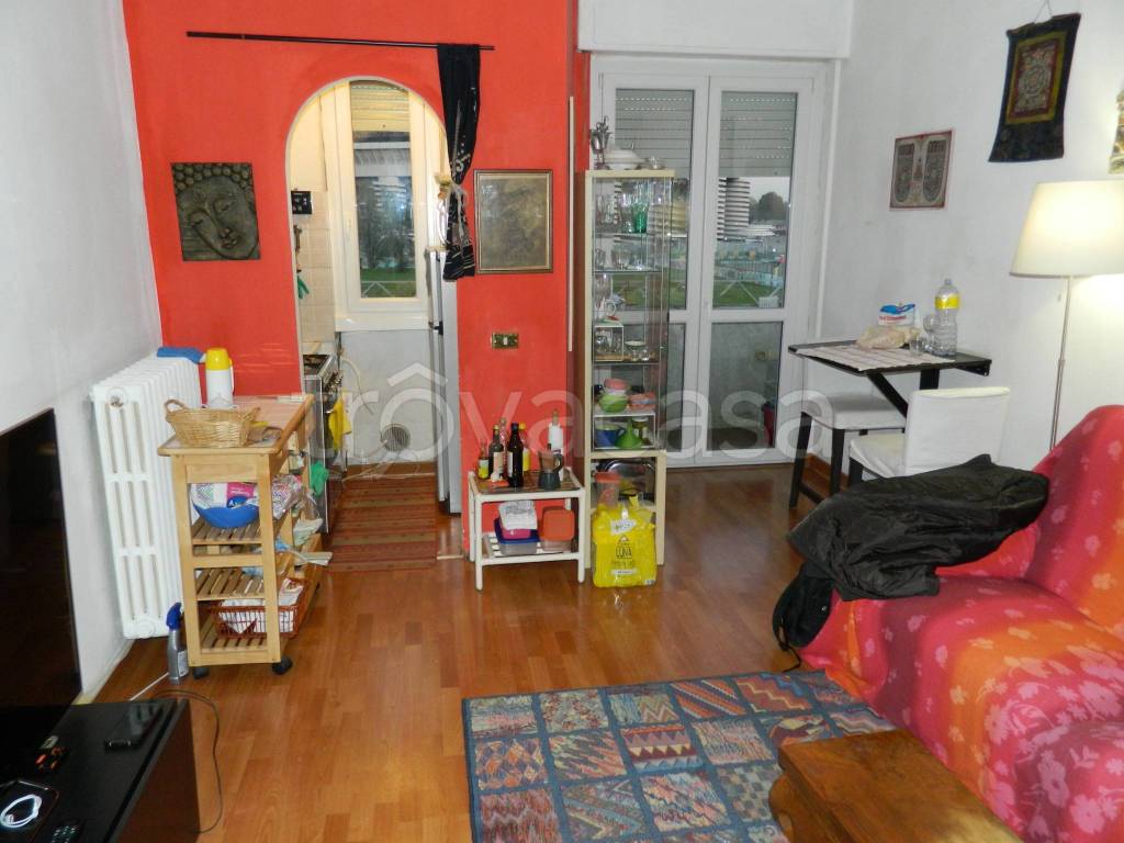 Appartamento in vendita a Milano via Federico Tesio