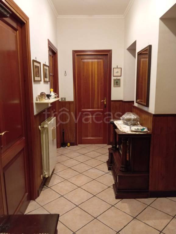 Appartamento in vendita a Guidonia Montecelio via Cremona