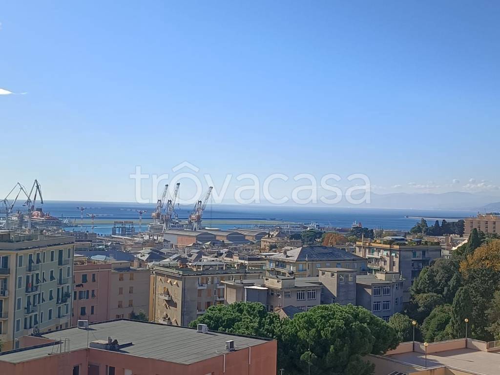 Appartamento in vendita a Genova via Domenico Oliva, 17