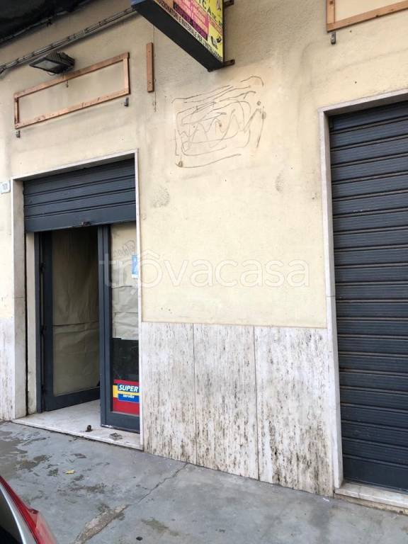 Negozio in vendita a Palermo via Mater Dolorosa, 99