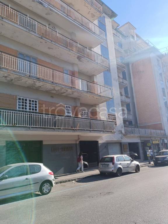 Appartamento in vendita a Napoli via Gabriele Jannelli
