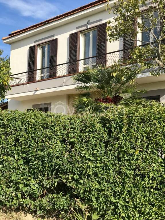Villa in vendita a Manoppello via Colli