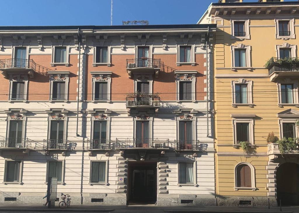 Appartamento in vendita a Milano via Giosuè Carducci
