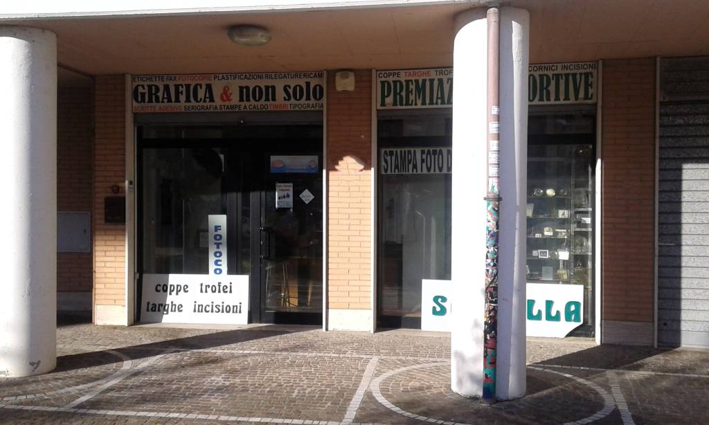 Negozio in vendita a Roma viale Indro Montanelli