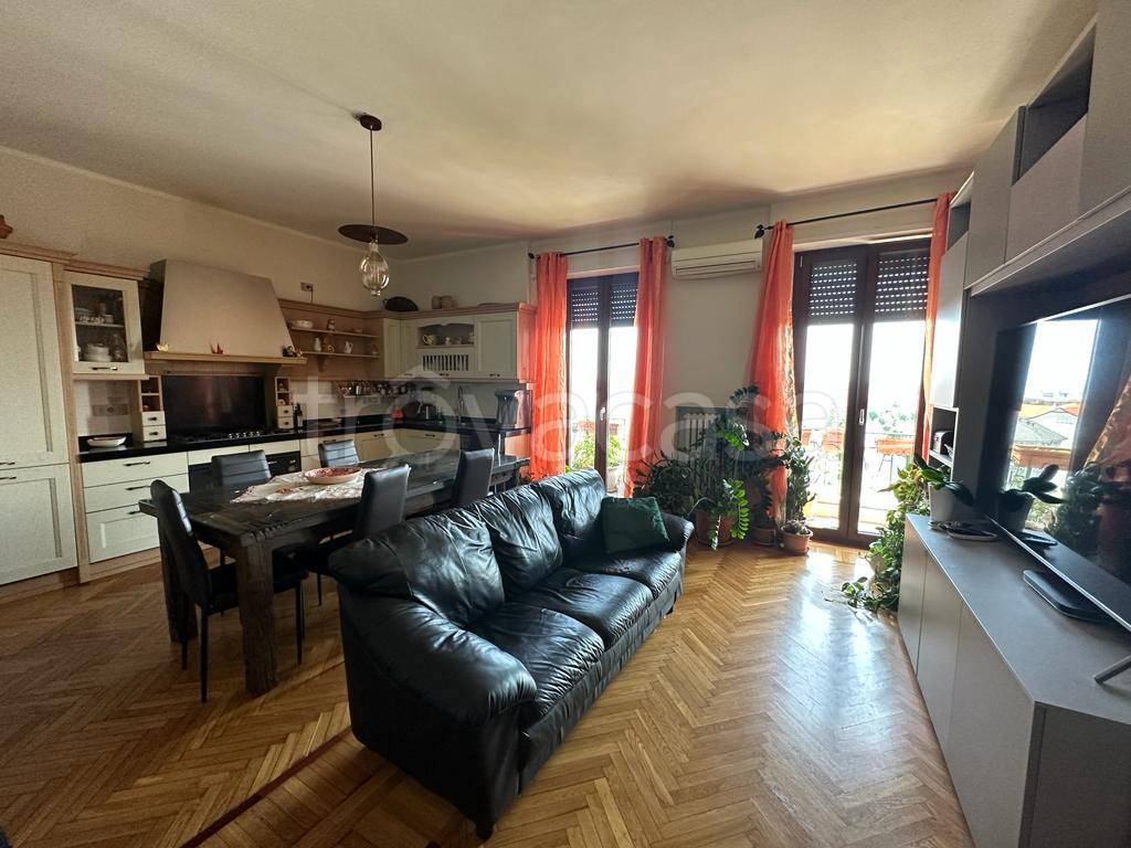 Appartamento in vendita ad Alessandria via Savona, 34