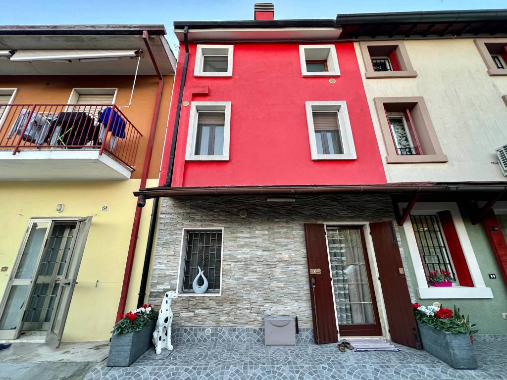 Villa a Schiera in vendita a San Giovanni Lupatoto via Damiano Chiesa, 79