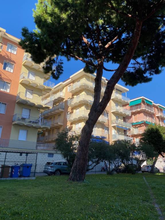 Appartamento in vendita a Pietra Ligure via Vignette, 19