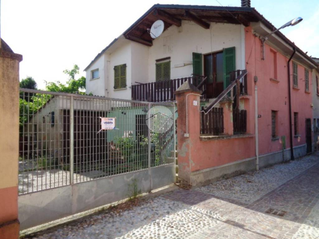 Casa Indipendente in vendita ad Arena Po via venezia, 9