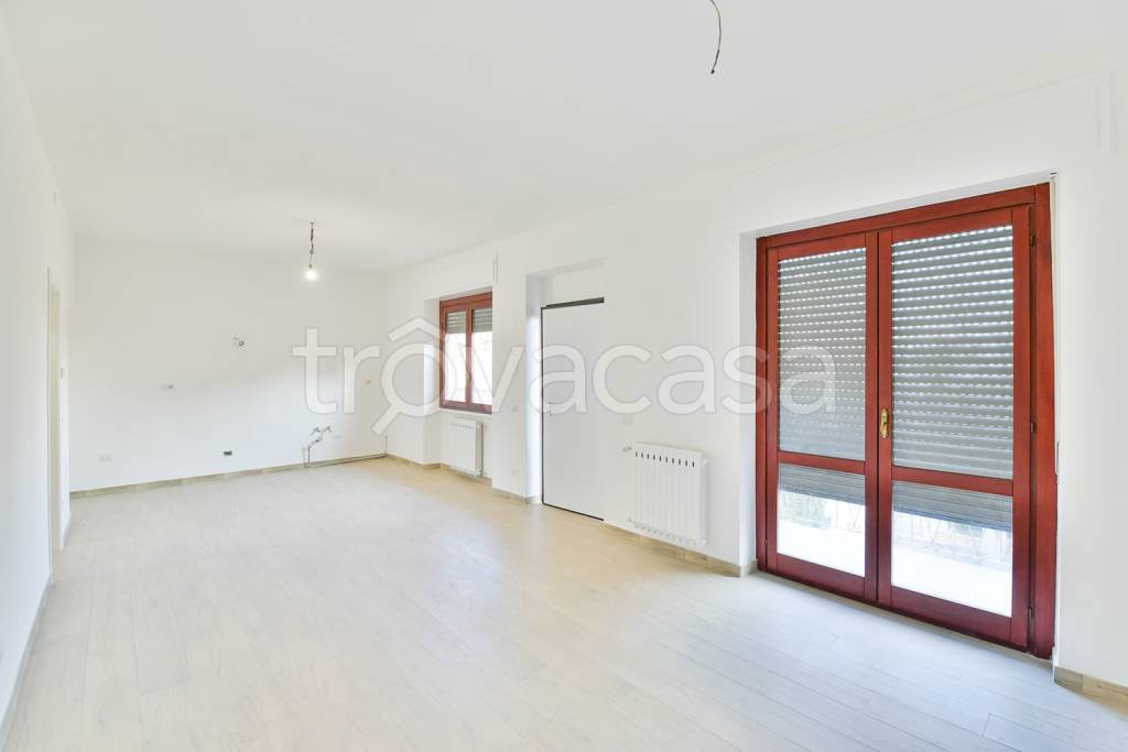Appartamento in vendita a Cermenate via Scalabrini, 119