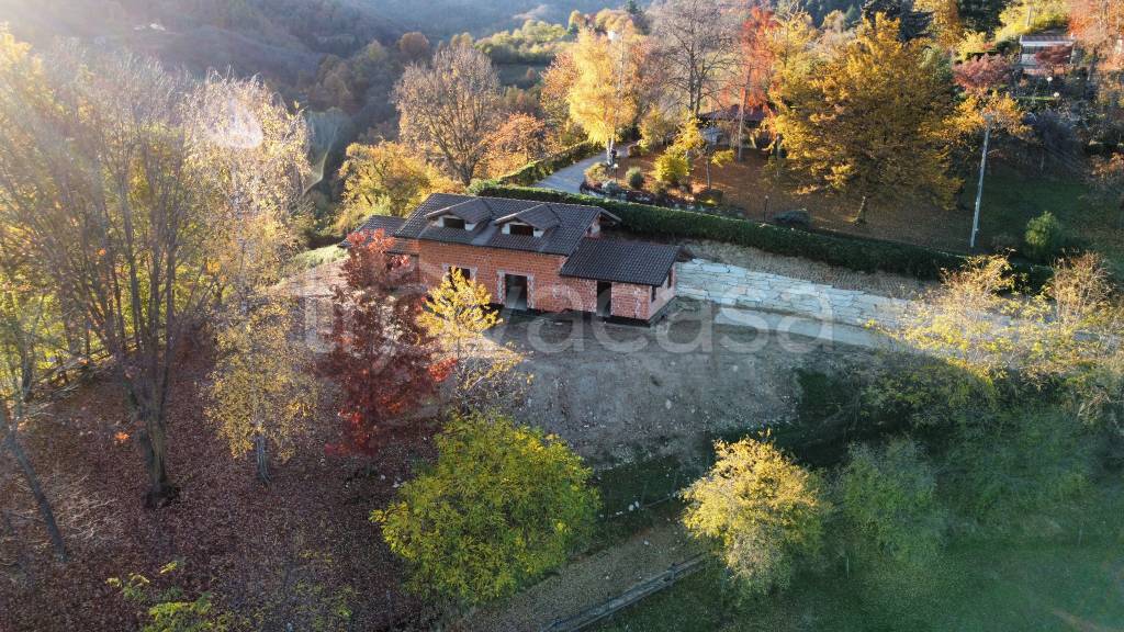 Villa in vendita a Manta via Collina, 3