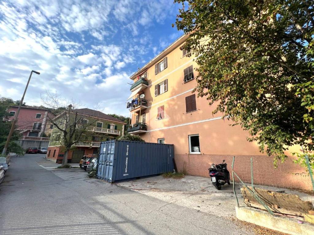 Appartamento in vendita a Serra Riccò via f. Canepa, 90