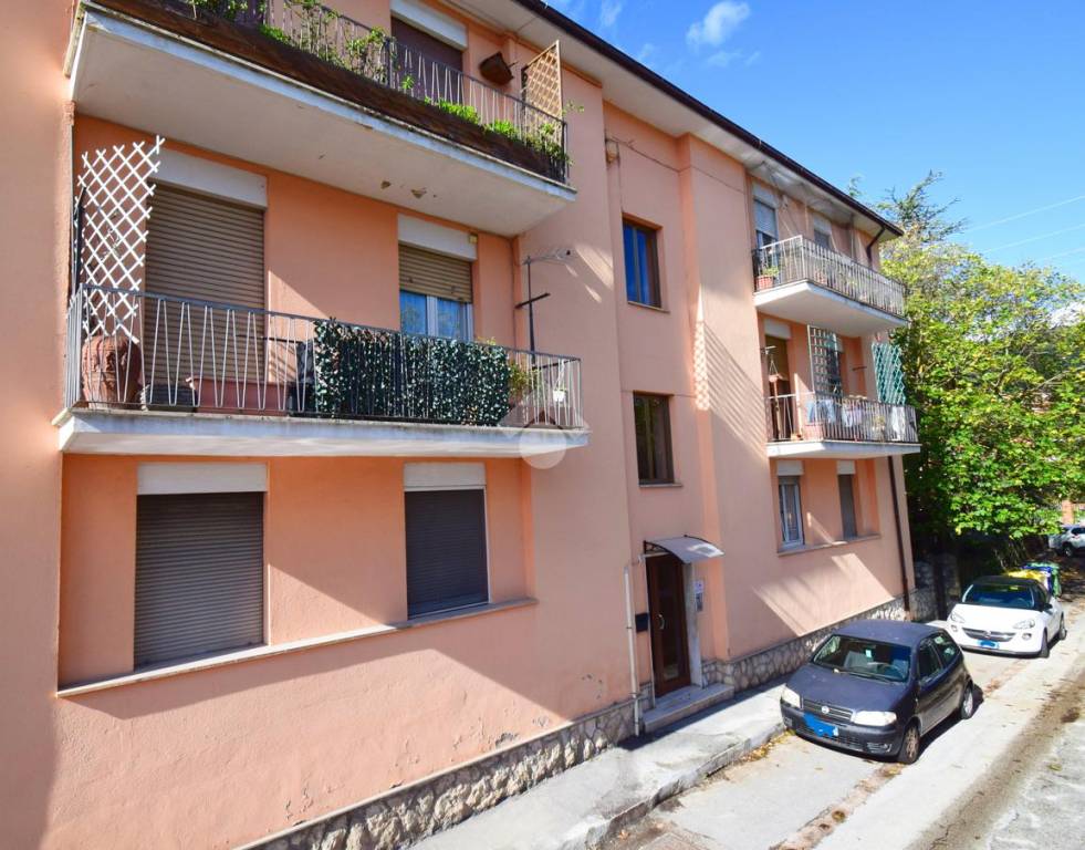 Appartamento in vendita a L'Aquila via Cardinale Mazzarino, 74